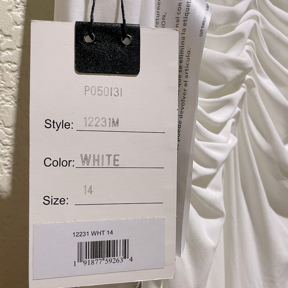 NWT Mac Duggal Beaded Cuff Drop Shoulder Faux Wrap Gown Dress White Size 14 - Picture 13 of 16